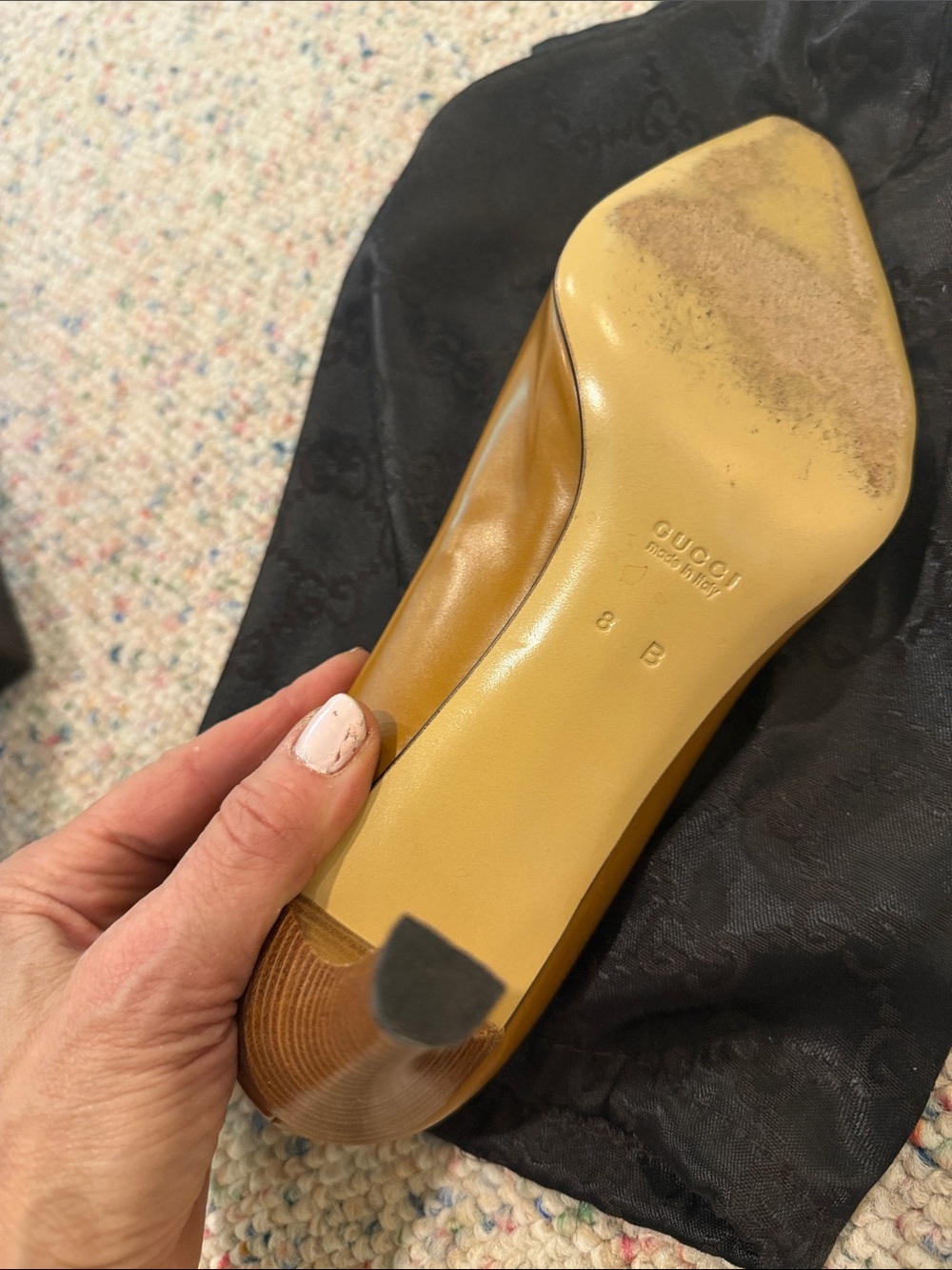 Gucci Tan Leather Pointed Tassel Pumps - Picture 4 of 4
